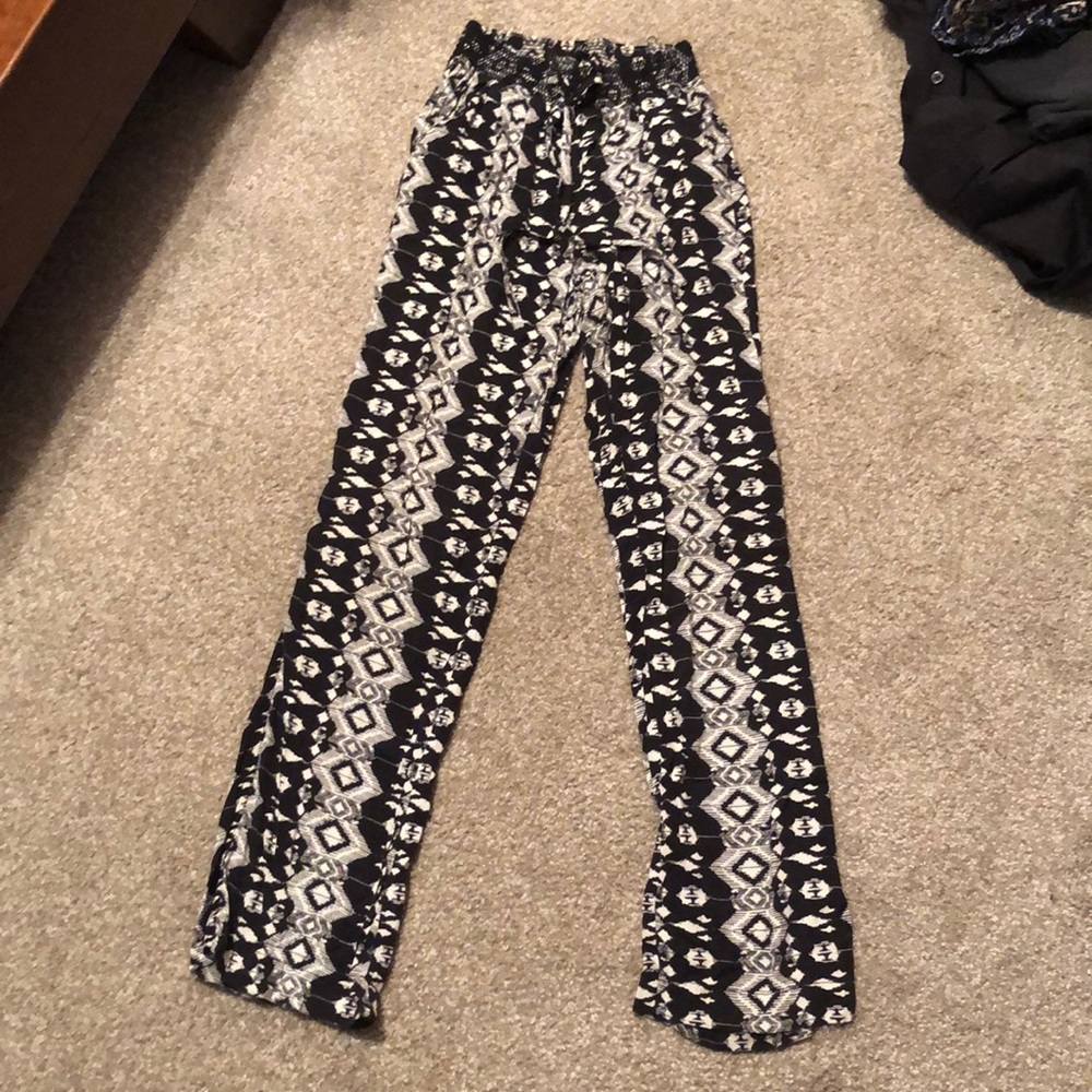 “Hippy” pants